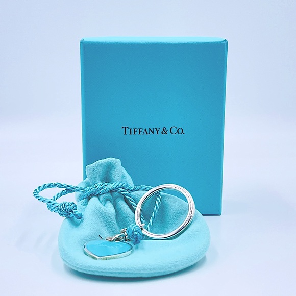 Tiffany & Co. Return to Tiffany Heart Key Ring - Picture 7 of 8